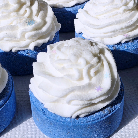 Snowed In Luxe Bath Bomb - 7oz